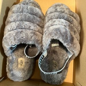 Ugg fluffy slides size 8